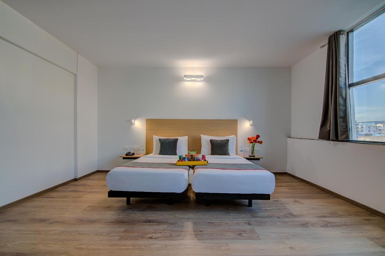钦奈 Oyo Townhouse 42 Urvashi Theatre酒店 外观 照片