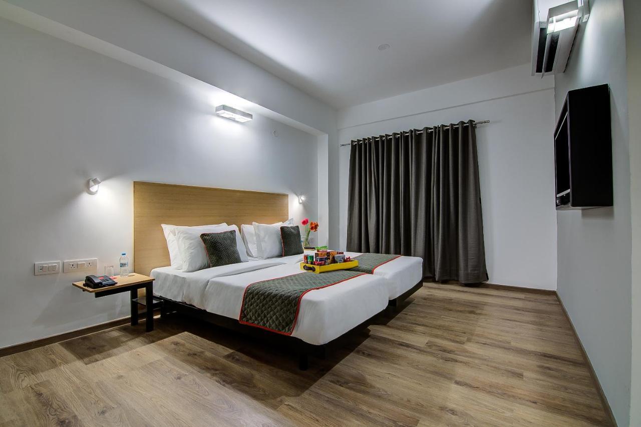 钦奈 Oyo Townhouse 42 Urvashi Theatre酒店 外观 照片