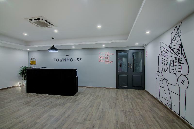 钦奈 Oyo Townhouse 42 Urvashi Theatre酒店 外观 照片