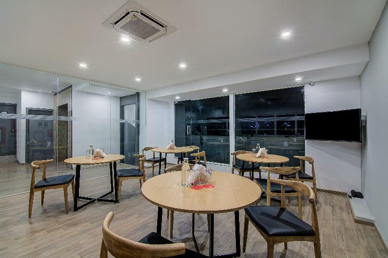 钦奈 Oyo Townhouse 42 Urvashi Theatre酒店 外观 照片