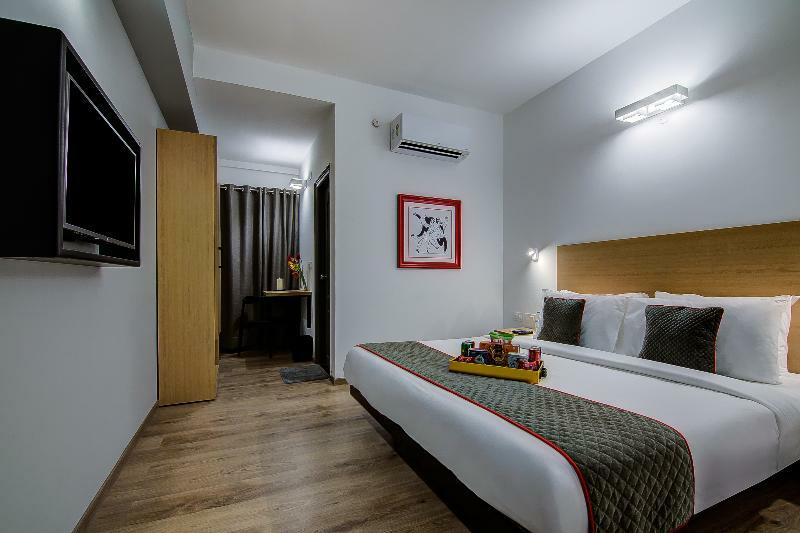 钦奈 Oyo Townhouse 42 Urvashi Theatre酒店 外观 照片
