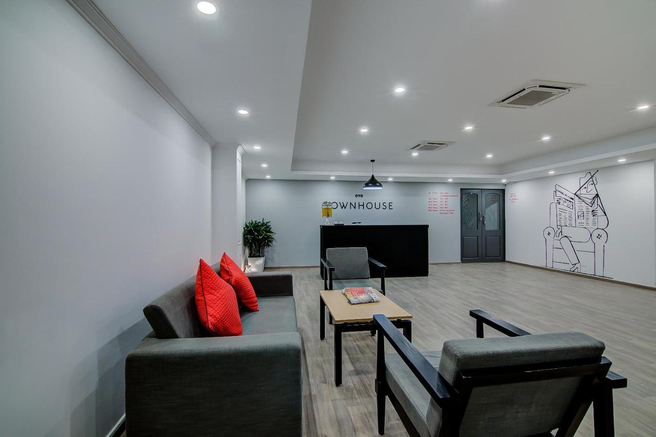 钦奈 Oyo Townhouse 42 Urvashi Theatre酒店 外观 照片